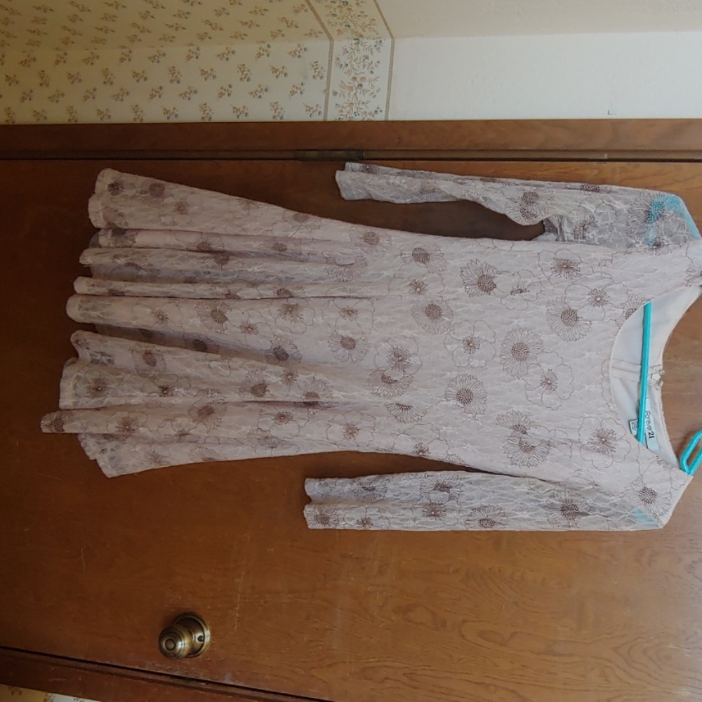 Lace floral dress